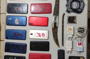 Polícia Penal apreende 17 celulares e armas artesanais no presídio de Sena Madureira