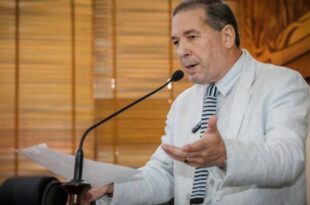 Chico Viga pede detector de metais nas portas das escolas