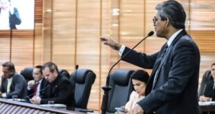 Edvaldo Magalhães repudia atitude do governo que eleva preços do cimento e do tijolo e defende suspensão de decreto