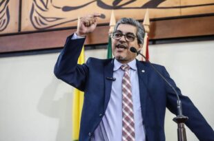 Edvaldo Magalhães diz que reajuste anual de 5,08% concedido pelo governo não corrige nem a inflação