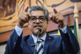 Edvaldo solicita ao governo envio de projeto que revisa o PCCR da Saúde e garante vagas para enfermeiros e auxiliares