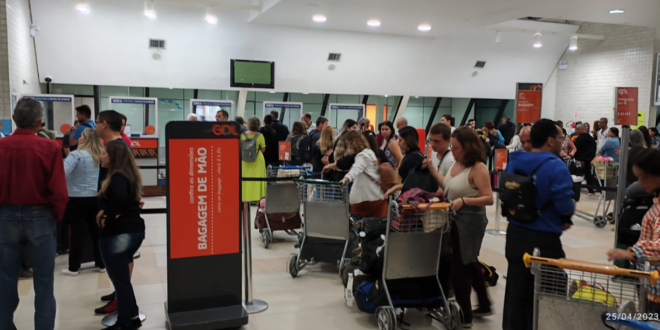 Neblina impede pousos e decolagens no aeroporto de Cruzeiro do Sul
