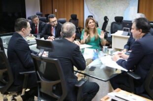 Reitora do Ifac participa de reunião com o ministro da Educação