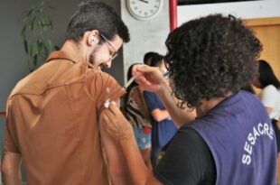 Saúde amplia vacinação com a bivalente contra a covid-19 para público acima de 18 anos