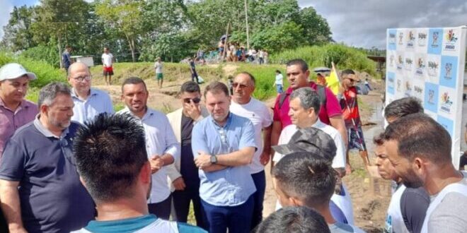 No aniversário de Jordão, governo assegura investimentos para o município