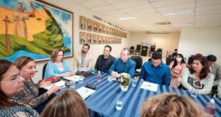 Representando a Assembleia Legislativa do Acre (Aleac), o deputado Pedro Longo participou de uma reunião na sede do Tribunal de Justiça do Acre (TJAC), na manhã desta sexta-feira (14), sobre as medidas de combate à violência nas escolas.