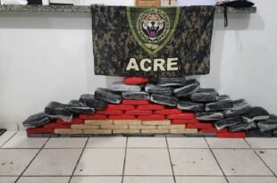 Quadrilha é presa com 60kg de drogas em barco no Acre