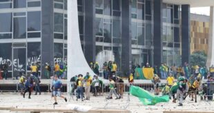 Projeto prevê confisco de bens de quem financia tentativa de golpe de Estado