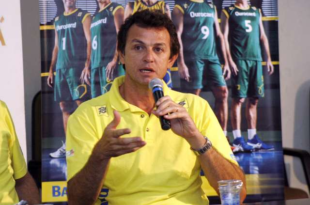 Carlão quer Arena da Floresta em funcionamento em 60 dias