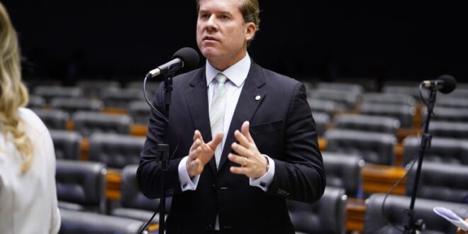 Comissão aprova equiparação entre agentes de vigilância sanitária, comunitários de saúde e de combate a endemias