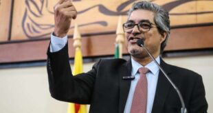 Edvaldo Magalhães comemora decisão do TJAC que suspende criação de cargos comissionados sem autorização da Assembleia
