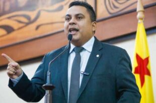 Governo entregou a base para ser massacrada pela opinião pública, desabafa Gilberto Lira