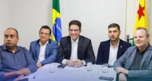 Presidente da Aleac participa com Gladson e ministro da assinatura da ordem de serviço da recuperação da BR-364