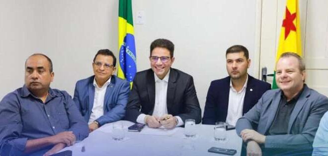 Presidente da Aleac participa com Gladson e ministro da assinatura da ordem de serviço da recuperação da BR-364