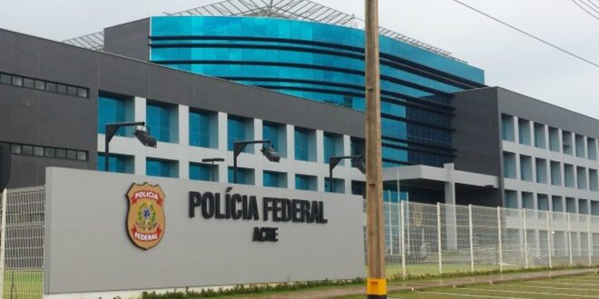 Polícia Federal cumpre 2 (dois) mandados contra Advogado suspeito de vazar informações sigilosas sobre investigação penal contra organização criminosa