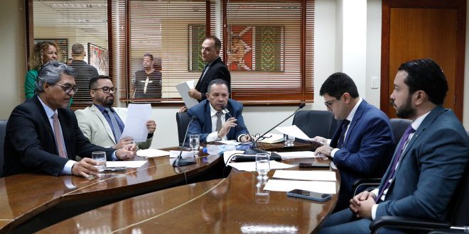 CCJ da Aleac aprova PL que autoriza política estadual de fornecimento gratuito de medicamentos à base de canabidiol