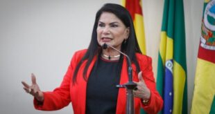 Antonia Sales apresenta indicação para beneficiar pacientes do Hosmac