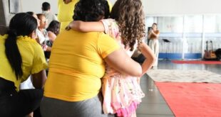 Abraçando Filhos: reeducandas reencontram filhos às vésperas do Dia das Mães