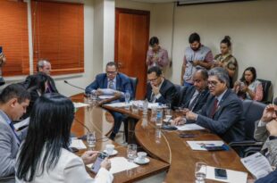 Projeto que aumenta em 30% plantões da Saúde é aprovado na Aleac