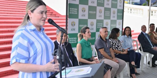 Cerimônia de retorno do Ônibus Lilás promove atendimento e conscientização sobre violência contra a mulher