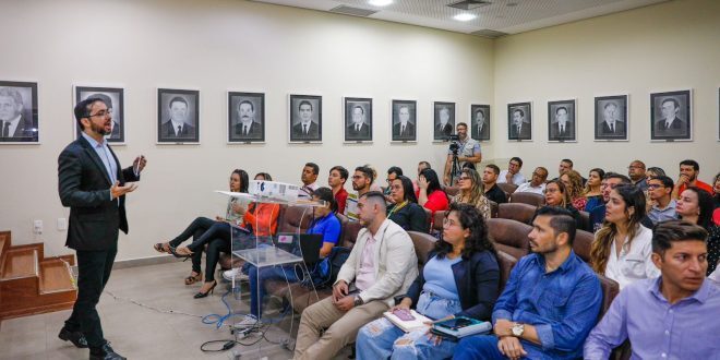 Aleac promove curso de capacitação sobre destinação de emendas parlamentares