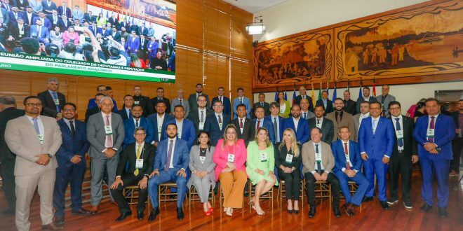 Aleac sedia 3ª Reunião do Parlamento Amazônico e debate altos preços de passagens aéreas