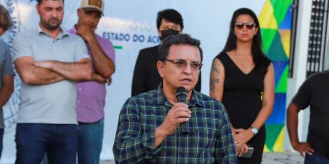 Gonzaga e Nicolau participam da entrega da delegacia da Polícia Civil e recuperação do aeródromo de Feijó