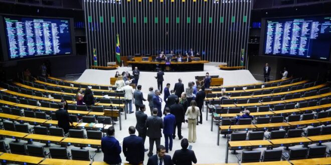 Câmara pode votar MP do programa Minha Casa, Minha Vida nesta quarta-feira