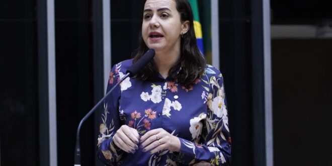 Comissão aprova aprova garantia de formação tecnológica a alunos da rede pública com deficiência