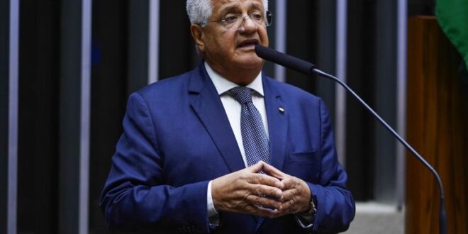 Comissão Especial da Transição Energética é instalada