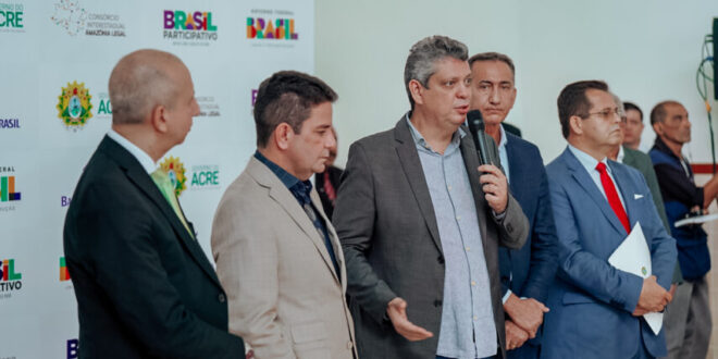 Rodovias federais, internet e habitação são prioridades do governo do Acre na Plenária PPA 
