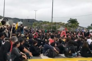Gestores de políticas públicas organizam protesto em todo o Acre