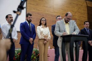 Governo empossa mais de 200 novos servidores na Saúde