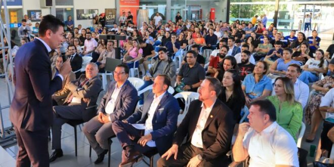 Workshop de empreendedorismo digital marca adesão do Acre a plataforma com mais de 600 cursos profissionalizantes