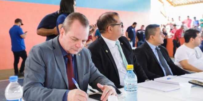 Longo participa de audiência para debater regularização fundiária no Acre e ouvir produtores rurais