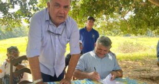 Petecão entrega equipamentos aos produtores de Epitaciolândia