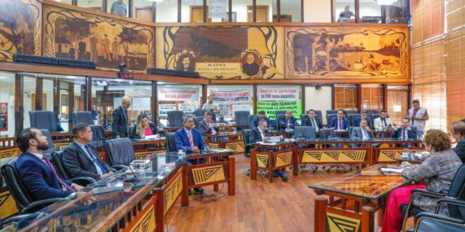 PEC que aumenta emendas parlamentares para 3 milhões é aprovada por unanimidade na Aleac
