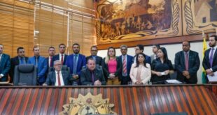 Pedro Longo realiza ato de repúdio sobre supostas declarações feitas por secretário de governo