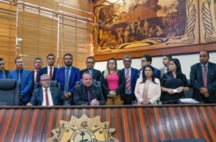Pedro Longo realiza ato de repúdio sobre supostas declarações feitas por secretário de governo