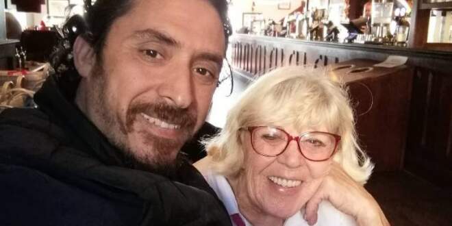 Mulher troca marido por gato
