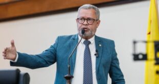 Afonso Fernandes repudia ação de representante do governo na Aleac