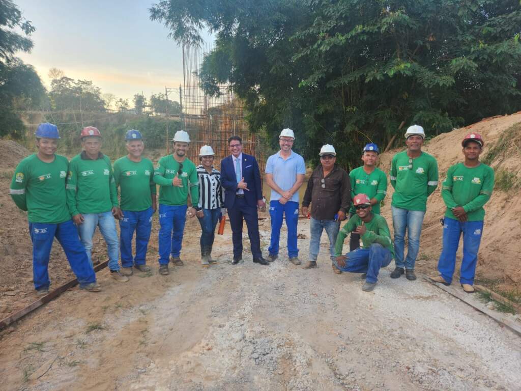 Gladson inspeciona construção da Ponte da Sibéria em Xapuri