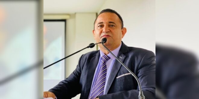 Arnaldo Barros aponta falhas no atendimento na Policlínica Barral y Barral