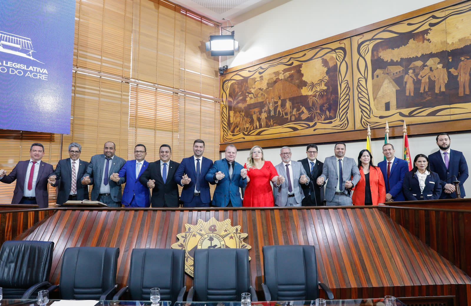 Deputados do Acre e Senador Petecão firmam parceria para enfrentar os desafios do setor aéreo no Estado