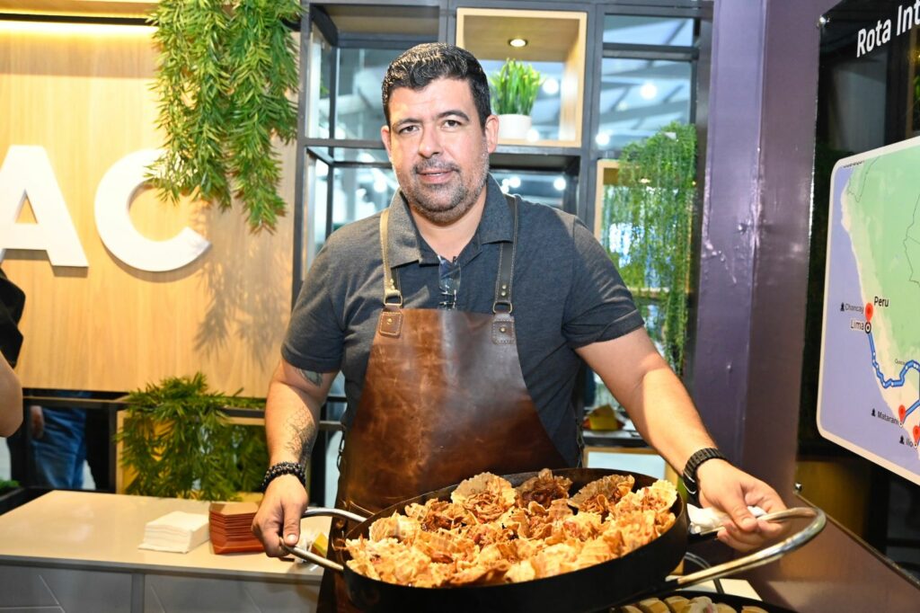 Gastronomia e degustação movimentam estande da Agência de Negócios na Expoacre