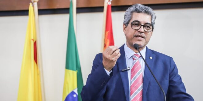 Justiça declara inconstitucional artigo da reforma administrativa de Gladson; líder da oposição na Aleac ressalta: ‘vitória da luta democrática’