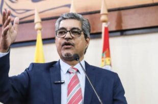 Deputado Edvaldo Magalhães na ALEAC