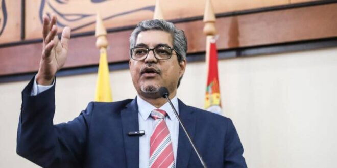 Deputado Edvaldo Magalhães na ALEAC