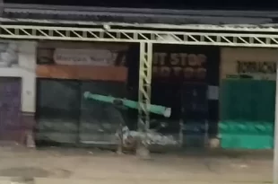 Homem é flagrado roubando um poste em Cruzeiro do Sul