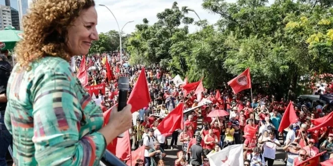 Coluna da Angélica- Bomba comunista explode Bolsonaro